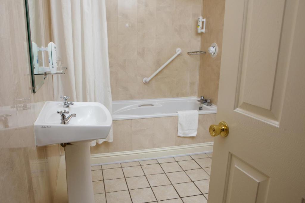 Leens Hotel Abbeyfeale Room photo